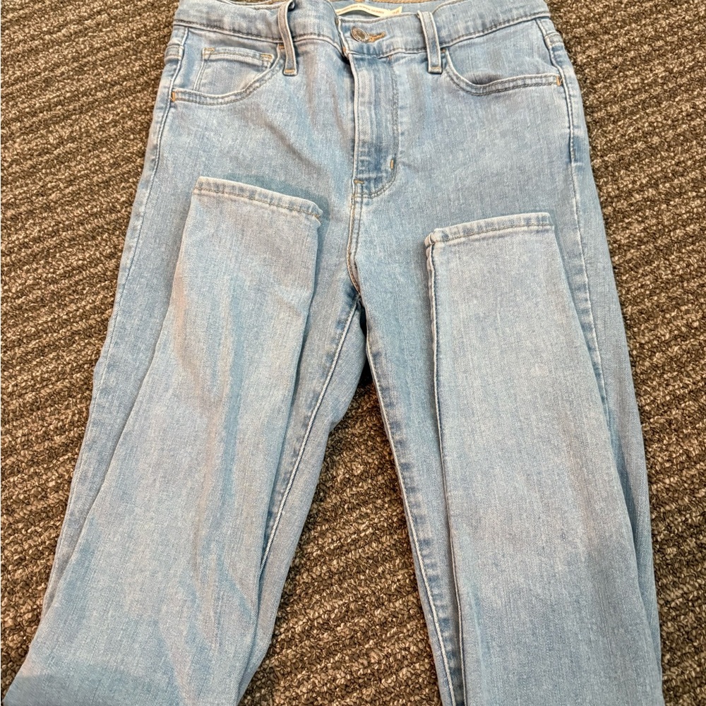 Levi's Women's Light Blue Skinny Jeans